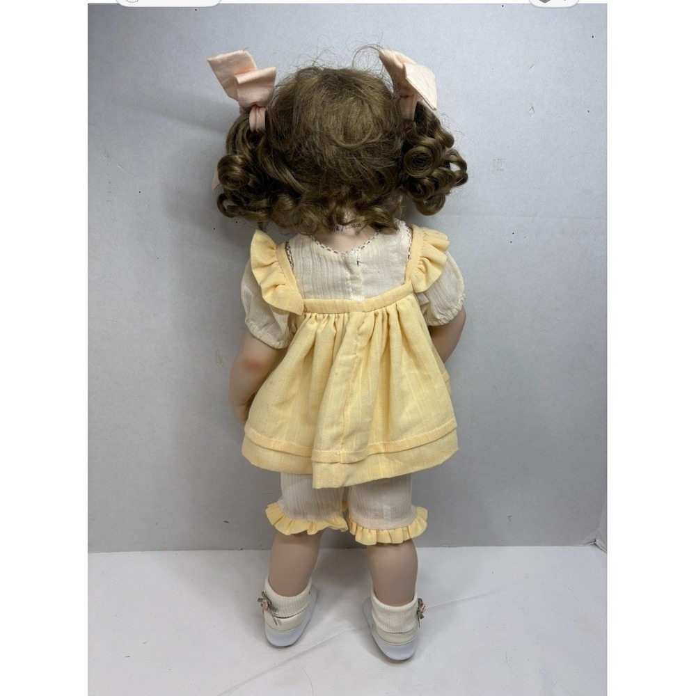 Geppeddo Porcelain Collector Doll 20" Yellow Dress Bloomers Blue Eyes Brown Hair - Picture 4 of 7